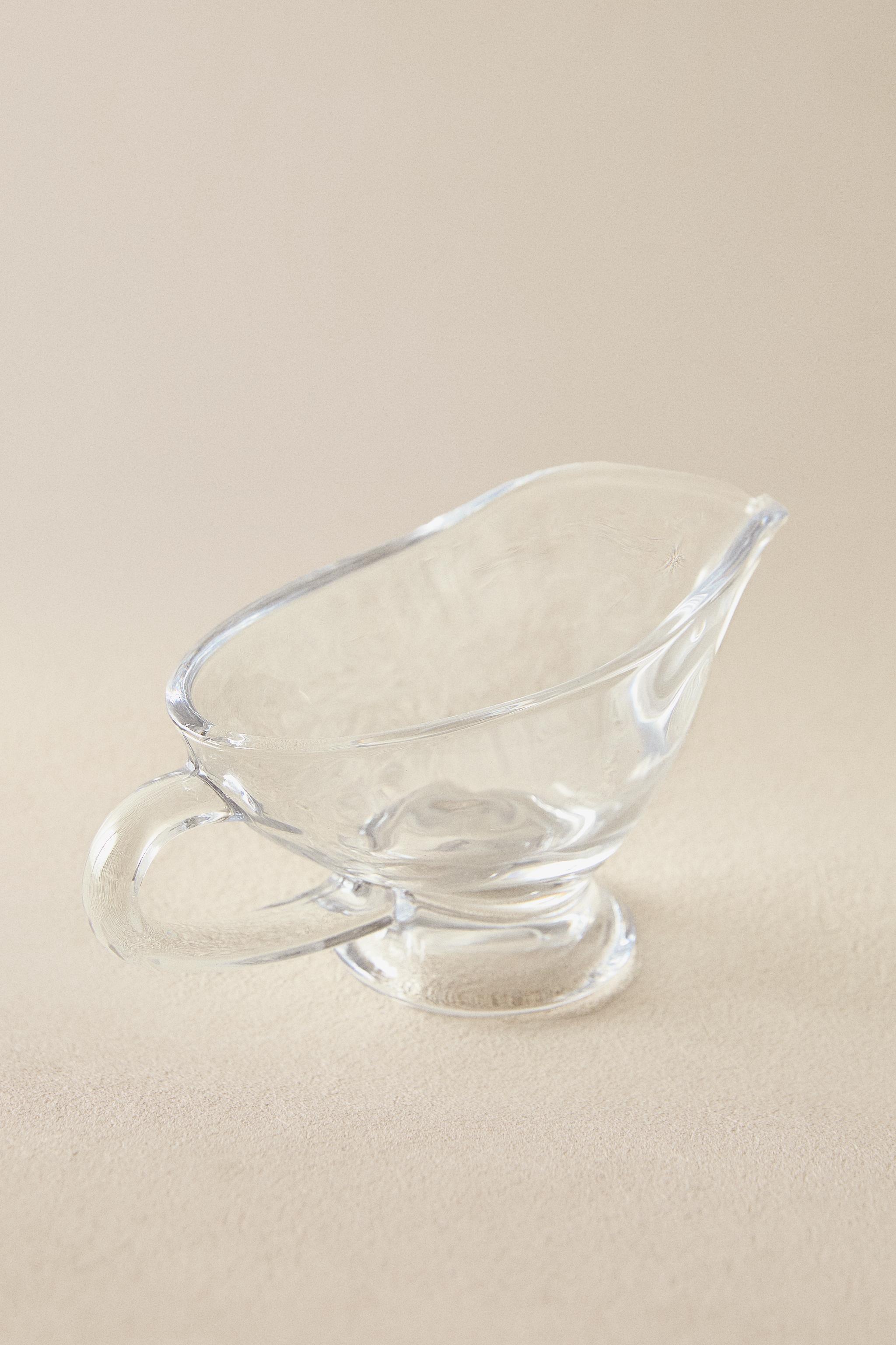 GLASS SAUCE JUG